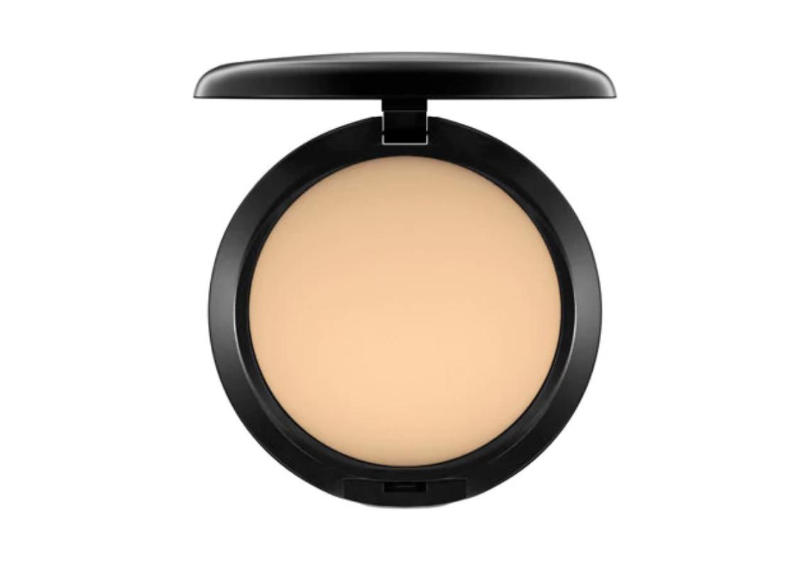 MAC Pro Longwear Foundation Compact NC30