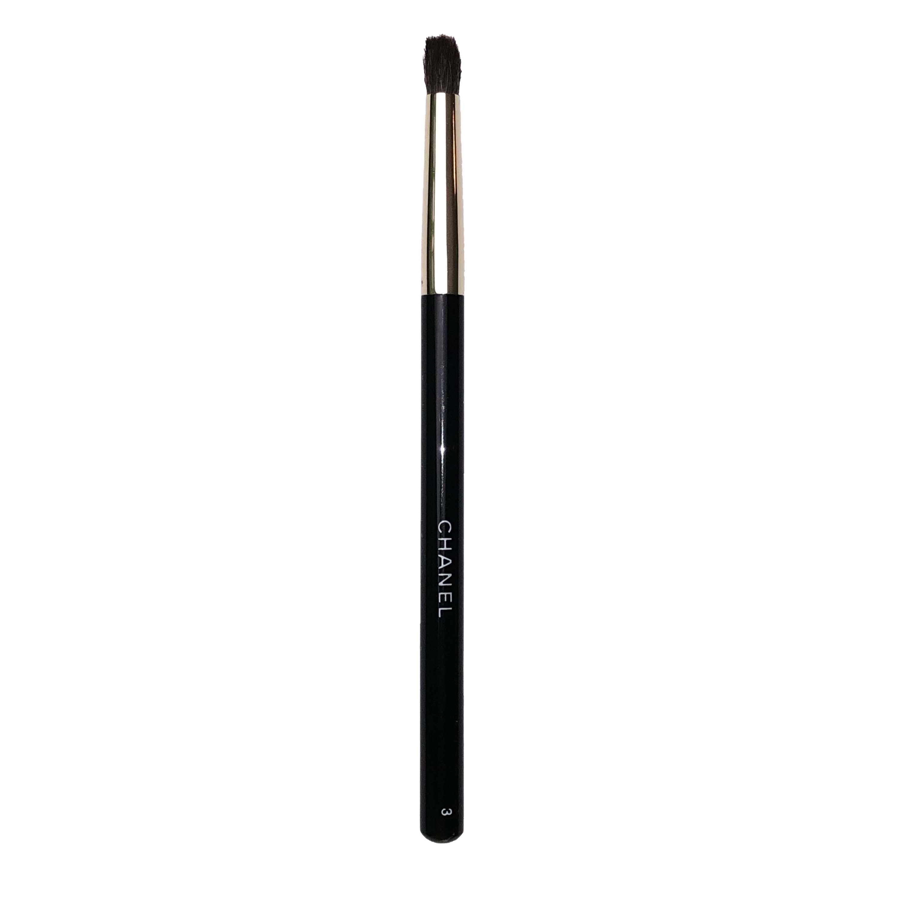 Chanel Fluffy Pencil Tip Eye Defining Brush Classic Black