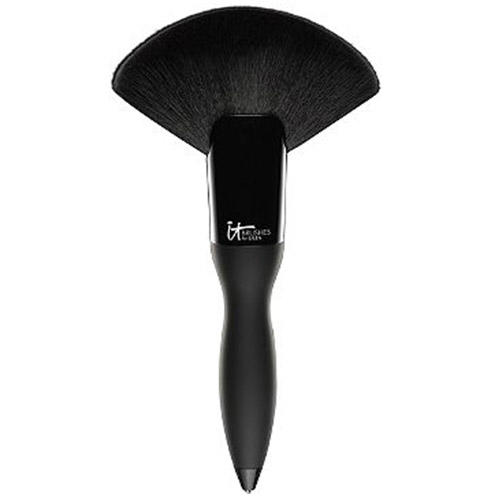 IT Cosmetics Velvet Luxe Empress Fan Brush 324