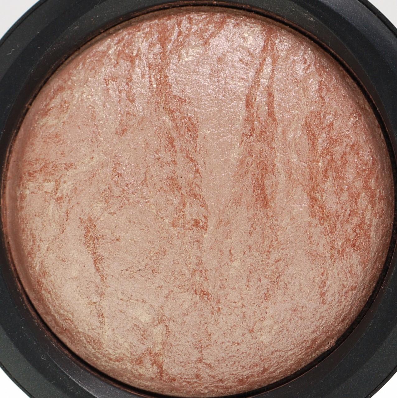 MAC Mineralize Skinfinish Soft And Gentle #2