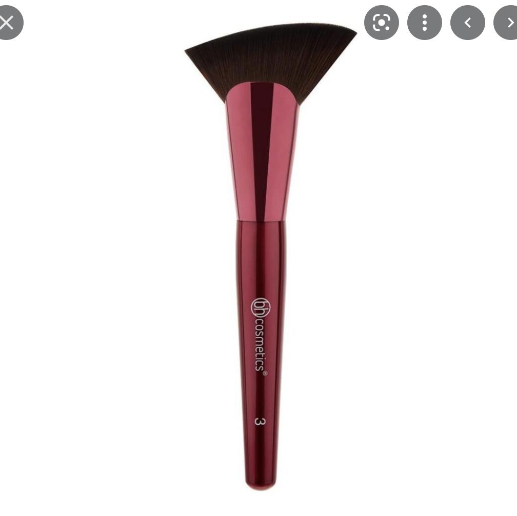 BH Cosmetics Shading Face Fan Brush 3