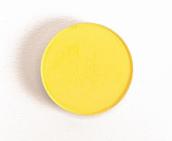 MAC Eyeshadow Refill Bright Yellow (pastel yellow)