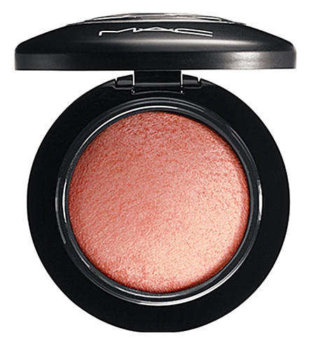 MAC Mineralize Blush Merrily