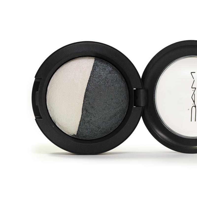MAC Mineralize Eyeshadow Persona & Screen Vinyl #1