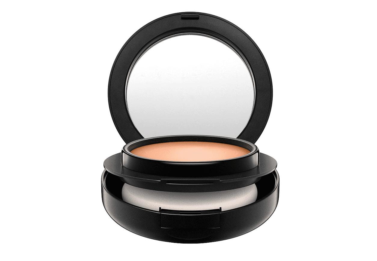 MAC Mineralize SPF 15 Cream Foundation NC40