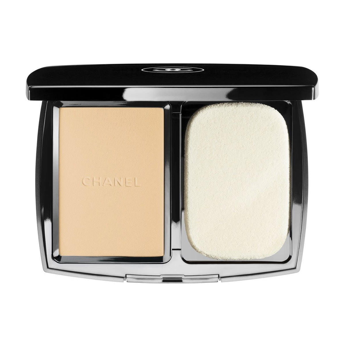Chanel Vitalumiere Eclat Comfort Radiance Compact Makeup Beige B20