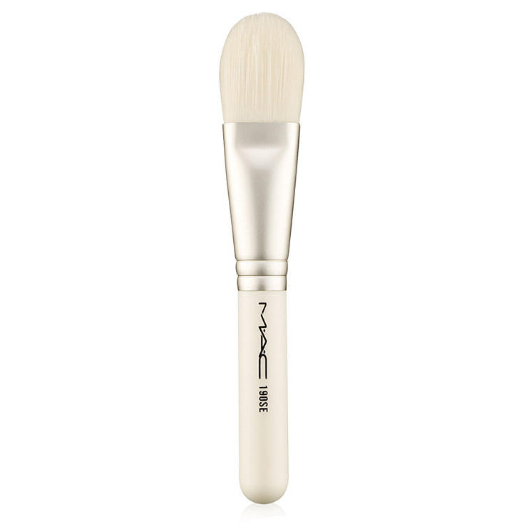 MAC Foundation Brush 190SE Keepsakes Holiday Collection