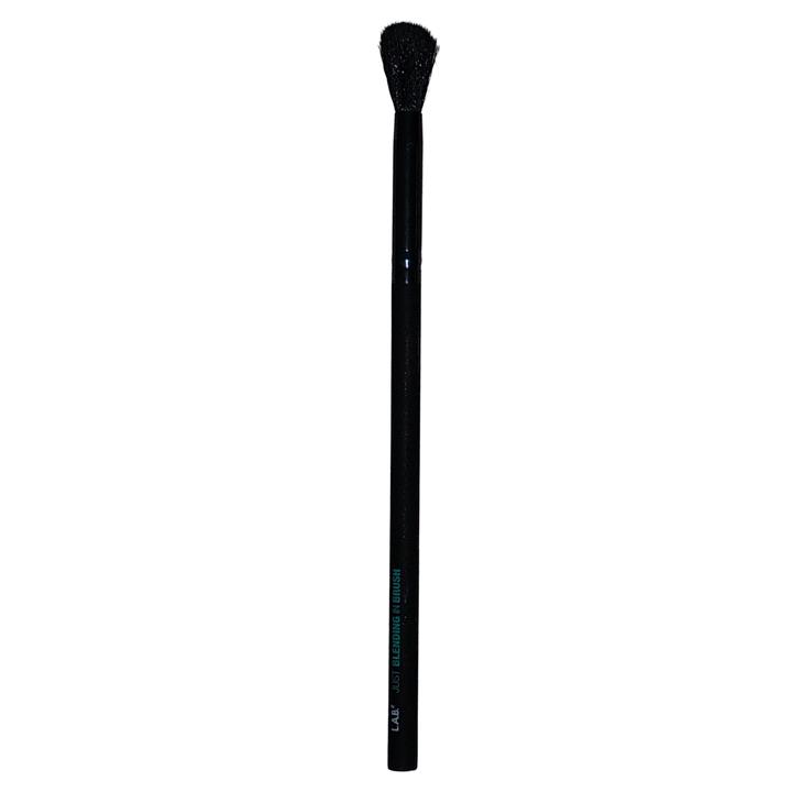 L.A.B. 2 Just Blending In Eye Brush Black