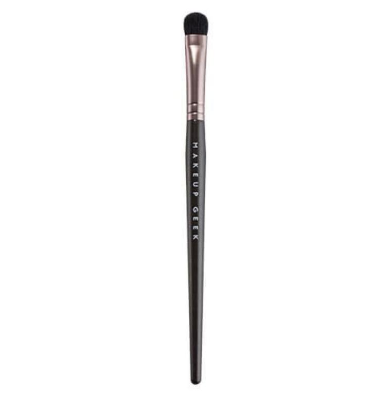 Makeup Geek Foiled Eyeshadow Brush