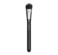 MAC Foundation Brush 132