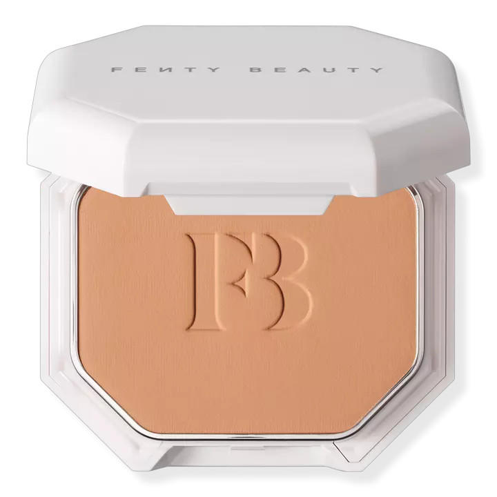 Fenty Beauty Pro Filt'r Soft Matte Powder Foundation 320