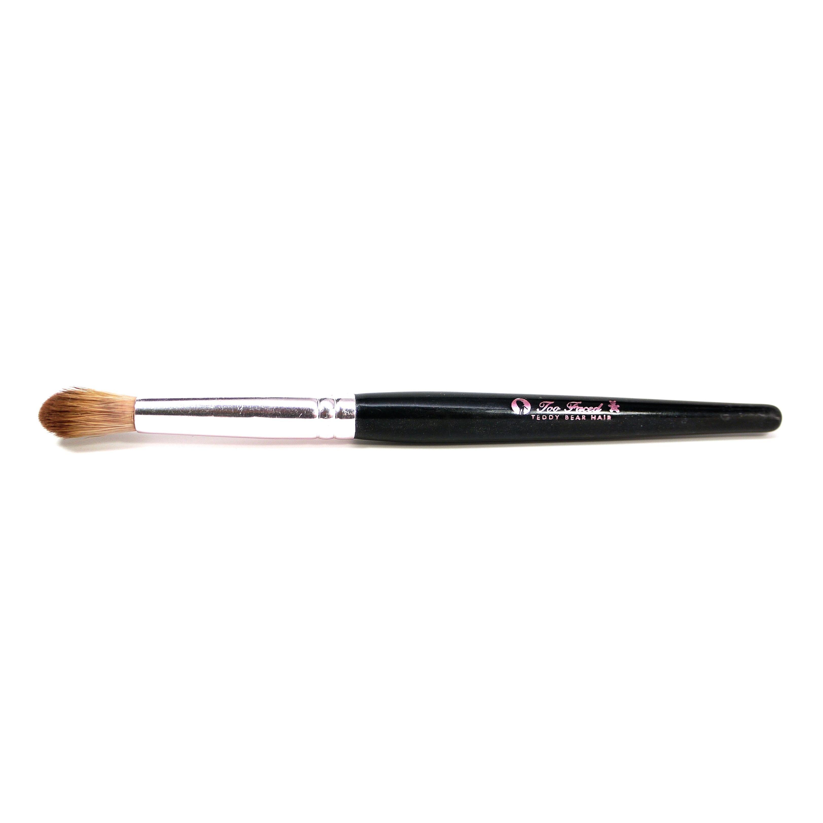 Too Faced Eye Brush Teddy Bear Hair Medium Fluffy Round #1