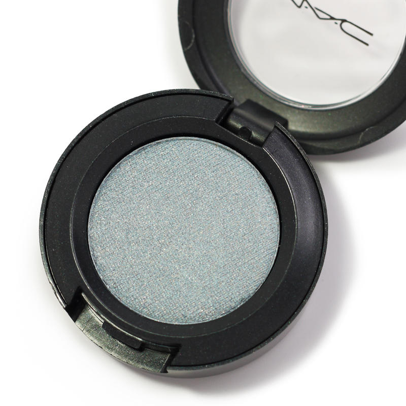 MAC Eyeshadow Fashion #1