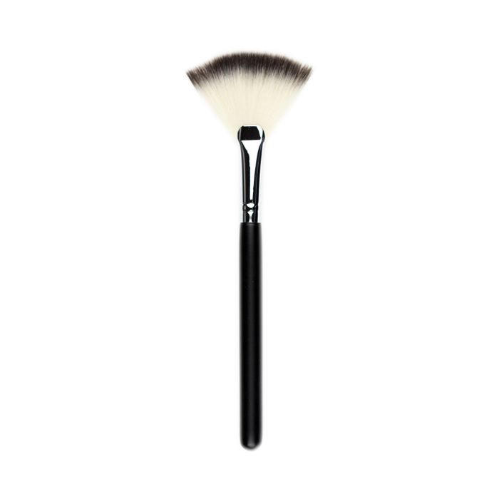 Morphe Vegan Deluxe Soft Fan Brush