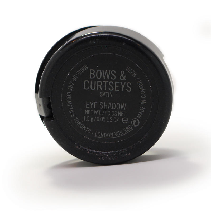 MAC Eyeshadow Bows & Curtseys Fashion Flower Collection #2