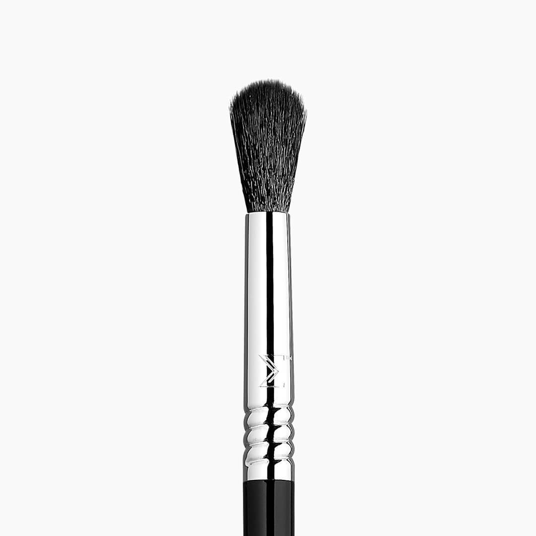 Sigma Travel Tapered Blending Eye Brush E40