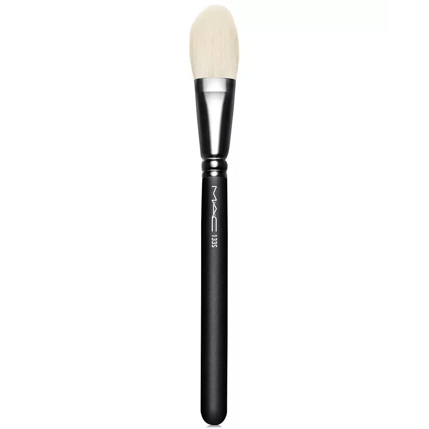 MAC Small Cheek Brush 133S