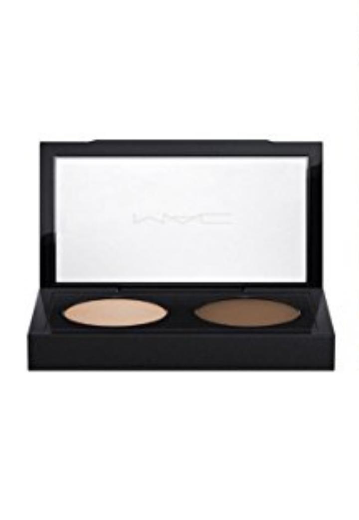 MAC Eye Shadow x2 No Pretense/Hooked On Nude Look In A Box Collection
