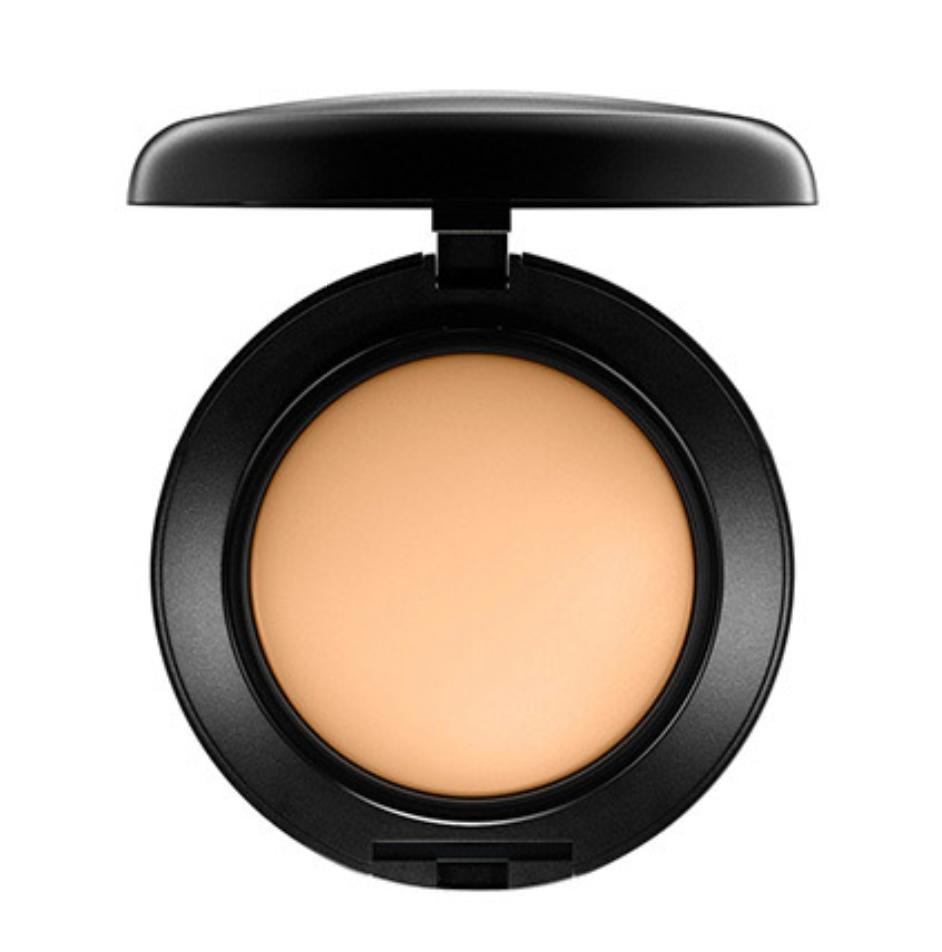 MAC Studio Tech Foundation NC30 | Glambot.com - Best deals on MAC cosmetics