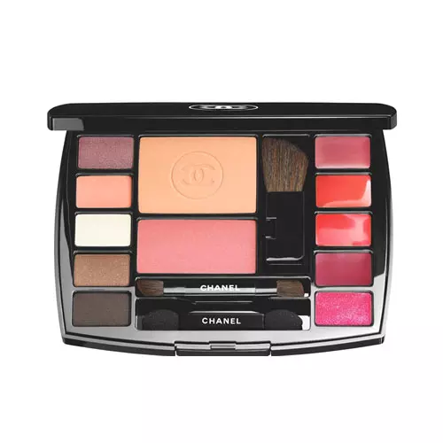 【CHANEL】シャネル　Travel　Makeup　Palette Chanel Travel Makeup Palette Destination | Glambot.com - Best