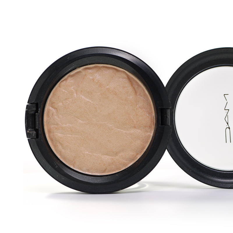 MAC Special Reserve Highlight Powder Chez Chez Lame #1