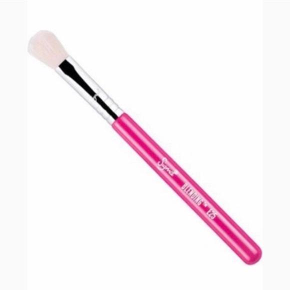 Sigma Blending Eye Brush E25 Pink Mini 