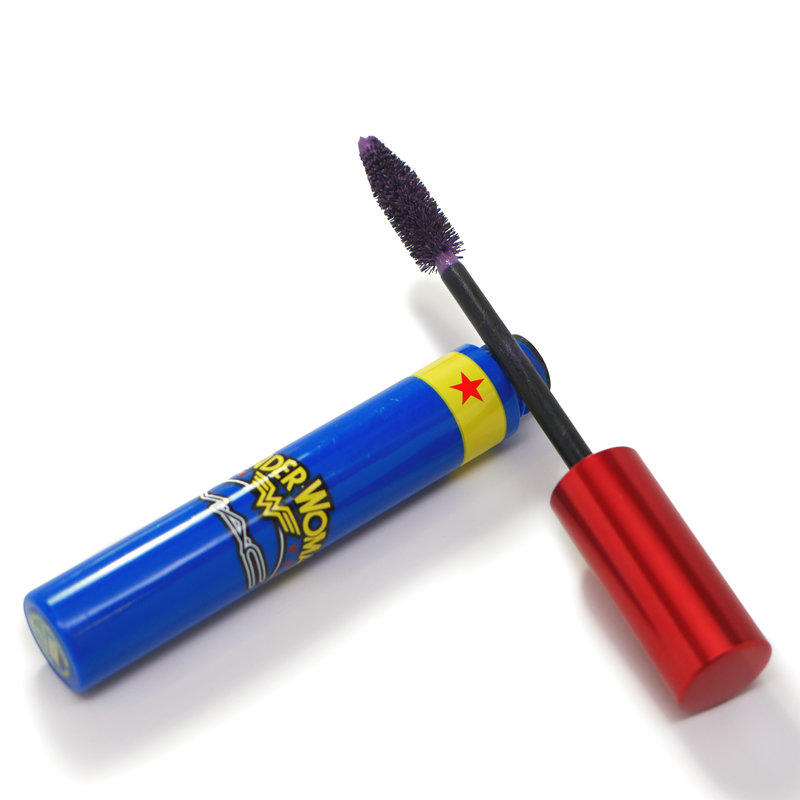 MAC Opulash Victorious Wonder Woman Collection #0